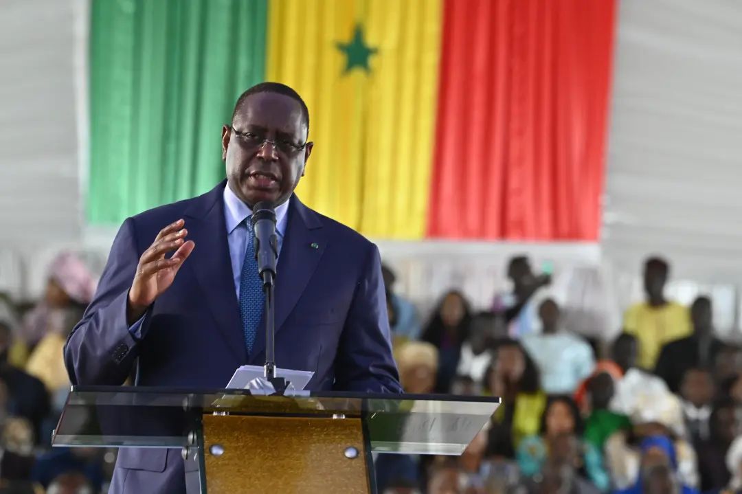 成都市郫都区唐昌镇党委书记莅临哈哈体育进行工作调访和安全检查