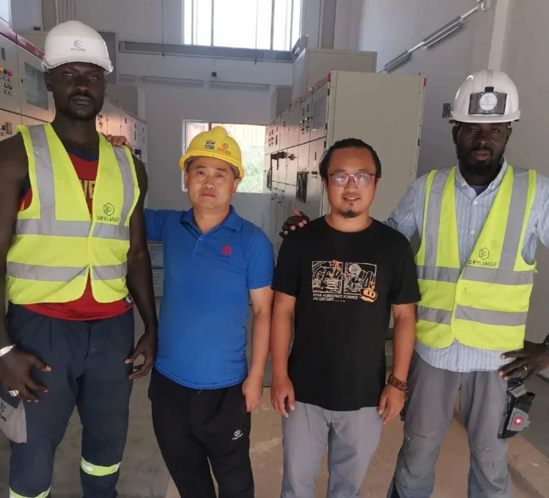 成都市郫都区唐昌镇党委书记莅临哈哈体育进行工作调访和安全检查